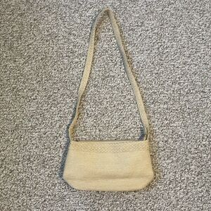 Liz Claiborne Tan Crossbody Purse Bag Rectangle Paper Summer Beach Coastal Braid